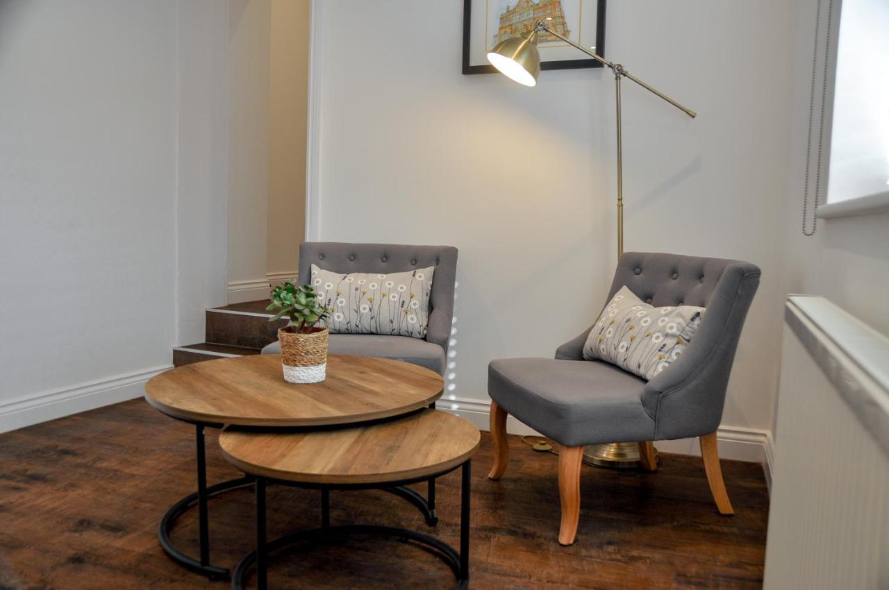 Upstairs At 33 - Self Check In Boutique Accommodation In Worcester Centre Buitenkant foto